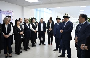 Торага Нурланбек Шакиев посетил ряд учебных заведений Бишкека
