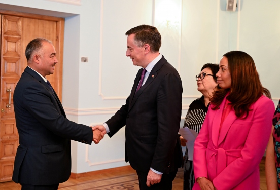 Торага Нурланбек Шакиев встретился с членами Европарламента во главе с Дэвидом Макаллистером